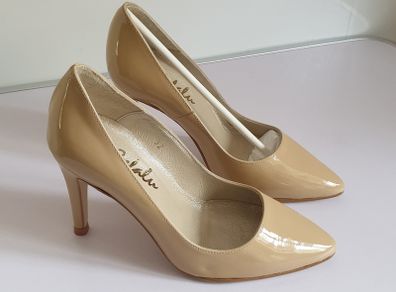 Cefalu Womens Patent Cream Leather Heels EU32 UK13 Small Size Court Shoes BNIB CAN POST