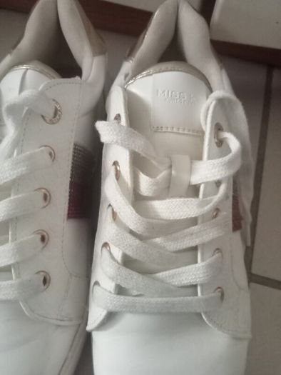Kurt Geiger Runners size 40