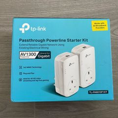 TP-LINK AV1300 Gigabit Passthrough Powerline Starter Kit