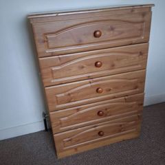 Chest of drawers