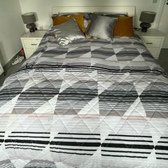 double bed 5ft plus 2 lockers