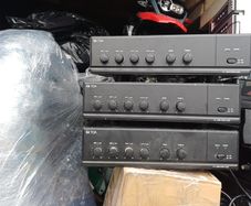 3 TOA pa amplifiers