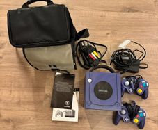 Nintendo GameCube Indigo Bundle - 2 Controllers, Memory Card & Game