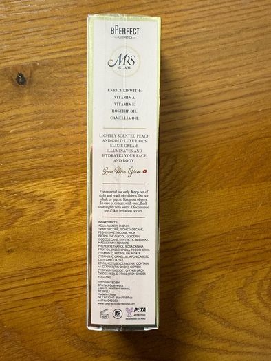 Mrs Glam - Peachy Elixir Strobe Cream make up