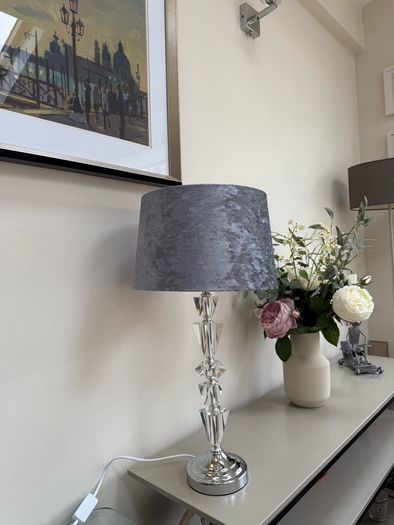 Table lamp