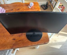 samsung curved monitor