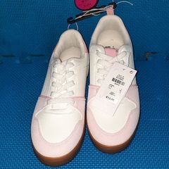 Girls runners size 2 NEW