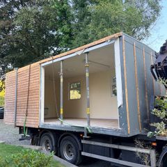 cabin/container