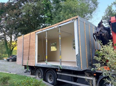 cabin/container