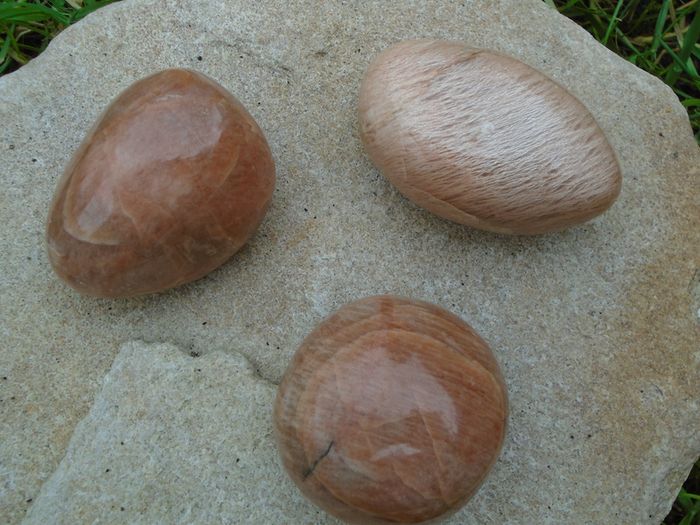 Peach Moonstone.Moonstone pebbles,Crystals,