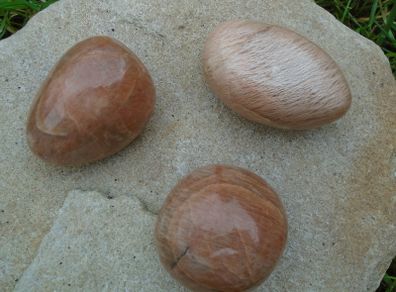 Peach Moonstone.Moonstone pebbles,Crystals,