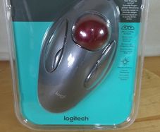 Logitech Trackman Marble Corded Trackball Mouse T-BC21 New Sealed 910-000808