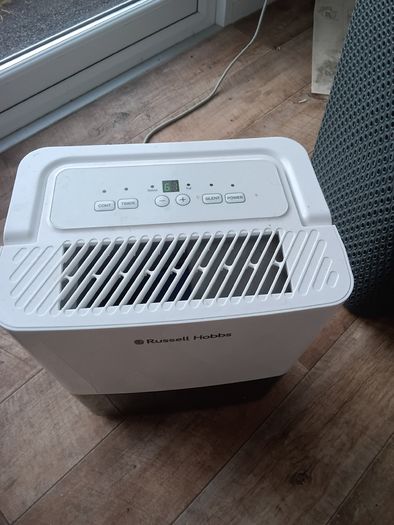 Russel hobs 10L dehumidifier