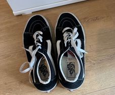 black vans