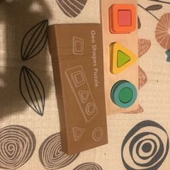 Lovevery puzzle from the Realist Playkit