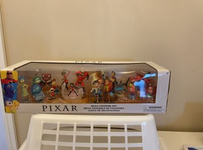 Disney Pixar Mega Figurine Set