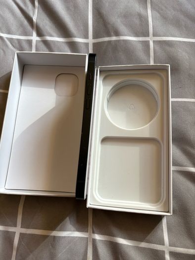 iPhone 14 ( Unlocked / Any Sim )  Like New