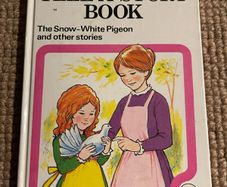 Tell A Story Book -Hardback- (Enid Blyton)