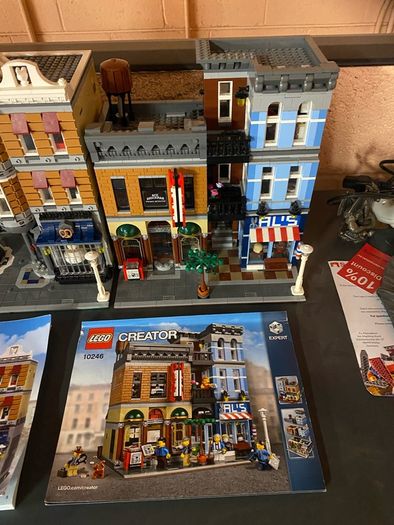 Lego sets 10255 and 10246