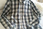 H&amp;M Mans Shirt - Size L