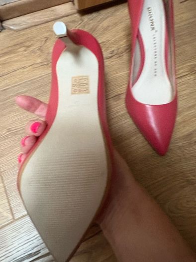 Bronx Buffalo new heels