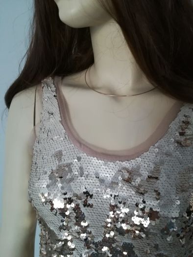 Gold Zara dress size XS(8-10) with matching heels and clutch
