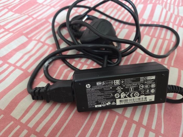 HP genuine charger, Excellent condition