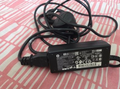 HP genuine charger, Excellent condition