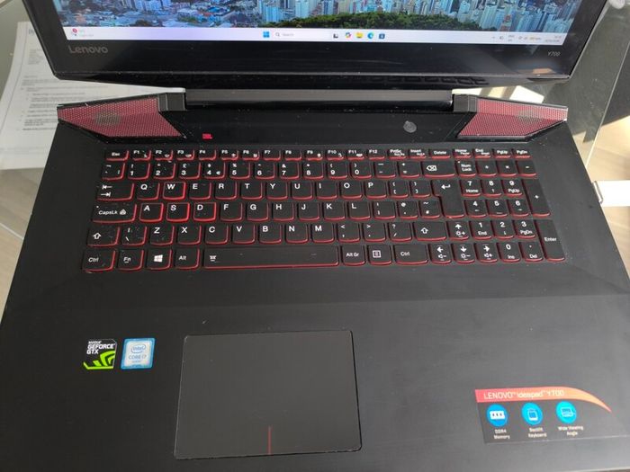 Lenovo Y700 16GB ddr 512 GB m2 SSD 4GB graphic card