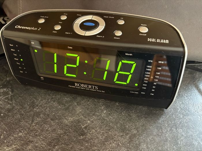 Radio alarm clock