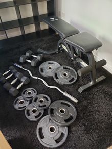 Full set gym at home. Bench press Z-bar plates