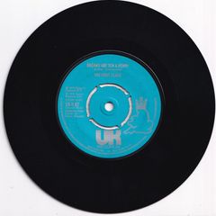 The First Class Dreams Are Ten A Penny 1974 Uk Pressing Single