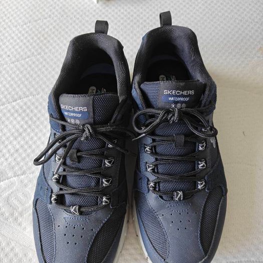 sketchers Waterproof shoes