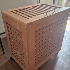 Storage basket