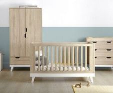 Mama's and Papa's 2 piece furniture set