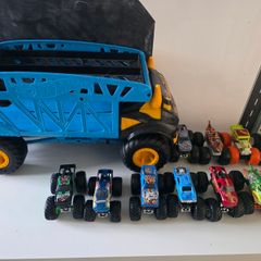 Hotwheels truck and 11 trucks included