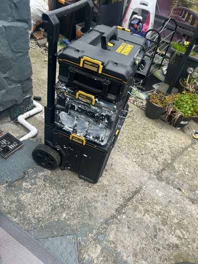 de walt tool box