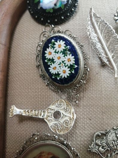 Vintage and antique silver brooches