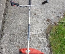 Einhell Petrol Brush Cutter Model WL1E33F, in excellent like new condition