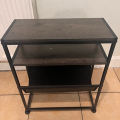 Neat side/ coffee table