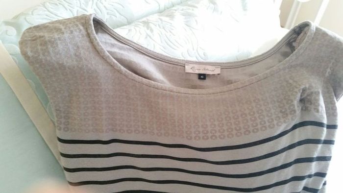 River Island Striped Top with Shoulder Pads - Size 6