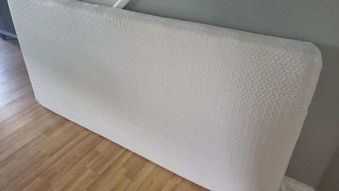 Bedroom furniture set . Need gone ASAP!