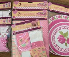 Cup cake stand and boxes