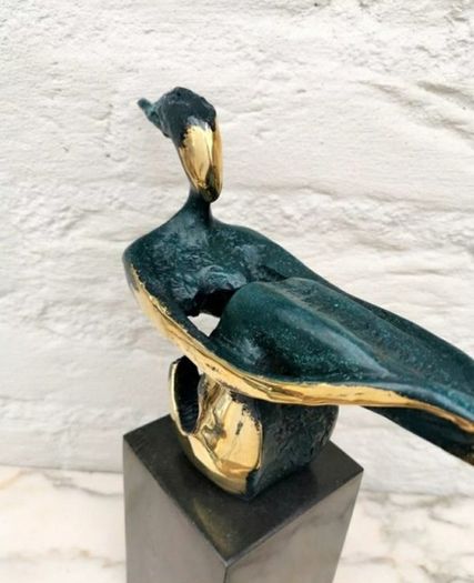 Sculpture Of A Sitting Lady (32cm, 4kg) - Bronze, Marble, Signed