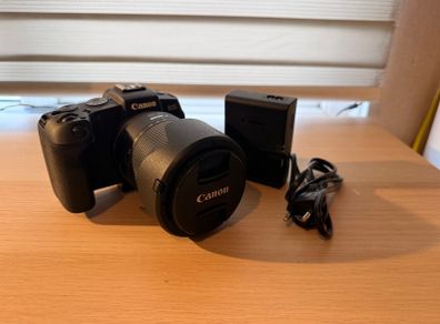 Canon EOS RP Mirrorless Camera Excellent Condition