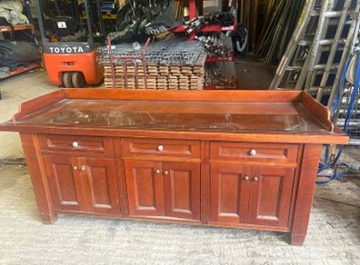 Sideboard / dresser / cabinet