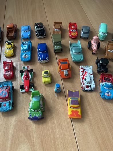 Zigzag McQuenn cars