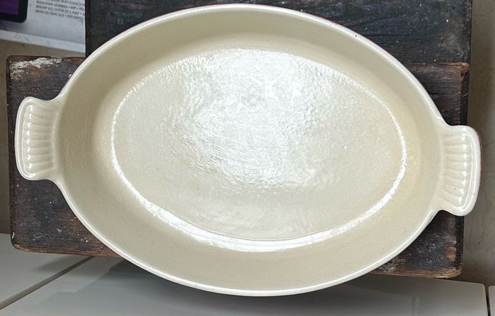 Vintage LE CREUSET no 32 cast iron dish