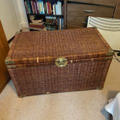 Wicker storage basket