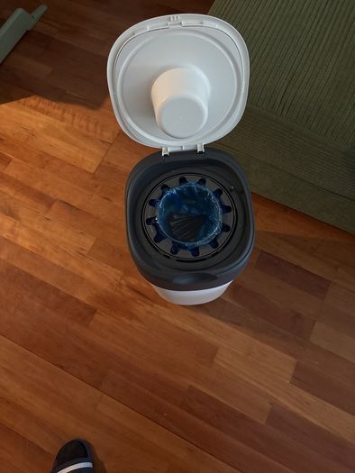 Tommy Tippee Twist and click nappy bin